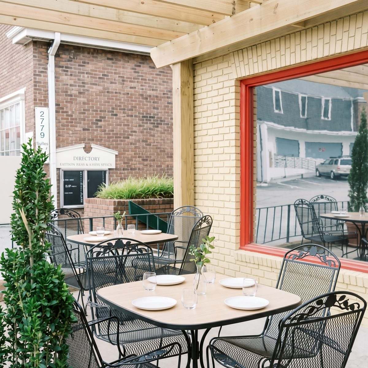 Bench Warmers Sports Grill – Clairmont